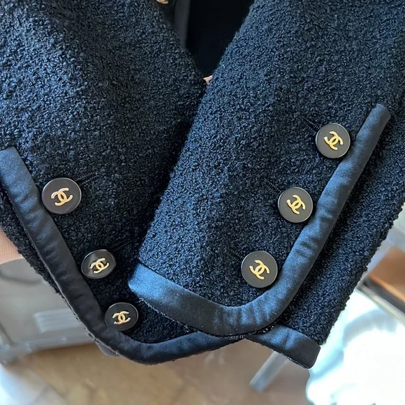 Chanel Jacket - Picture 7 of 17